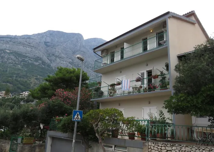 Apartments Caleta