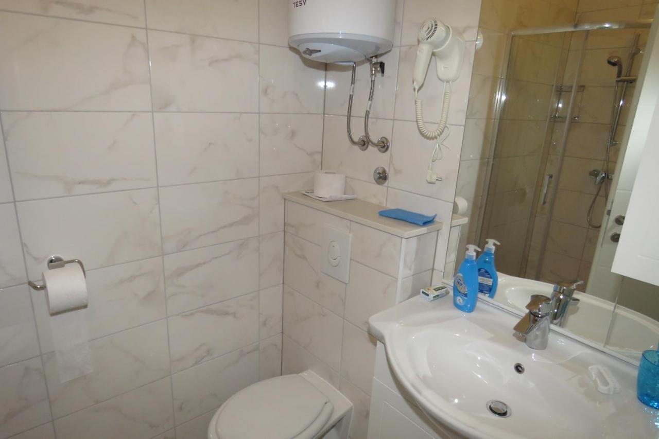 Caleta Apartment *